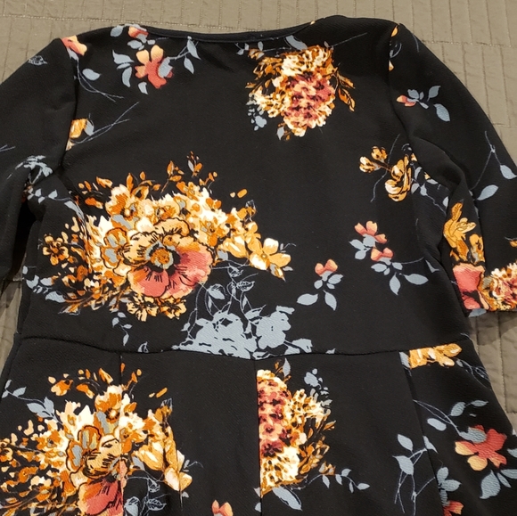 Maternity top - Picture 4 of 5